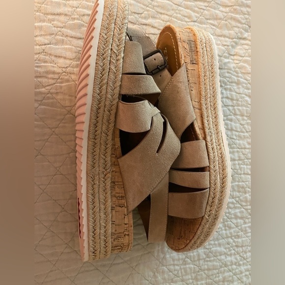 Trask espadrille sandals, size 11. Leather suede. Tan or light brown color. - Picture 6 of 9